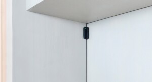 AJAX - Türöffnungs- Stoß- und Neigungsmelder - DoorProtect Plus(Schwarz)
